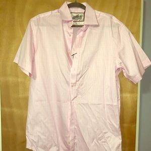 Brand new Thomas Pink Men’s Plaid Button up.